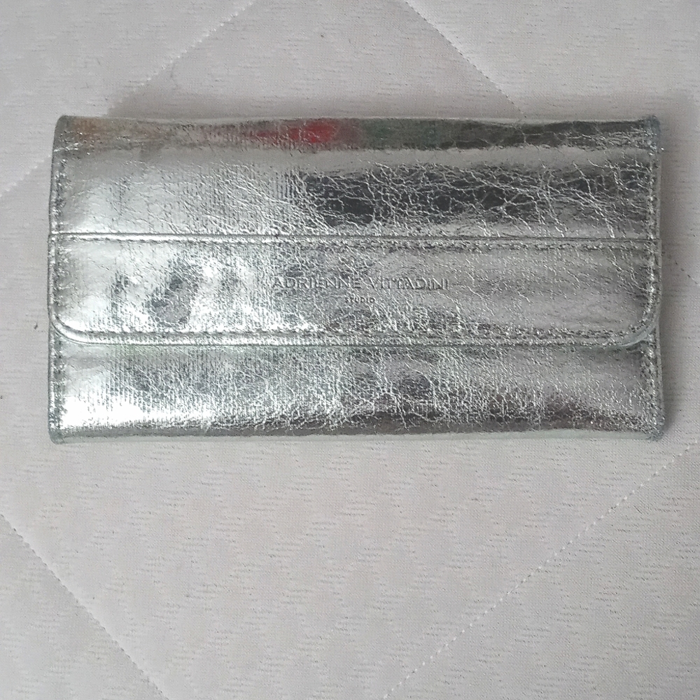 Adrienne Vittadini studio wallet